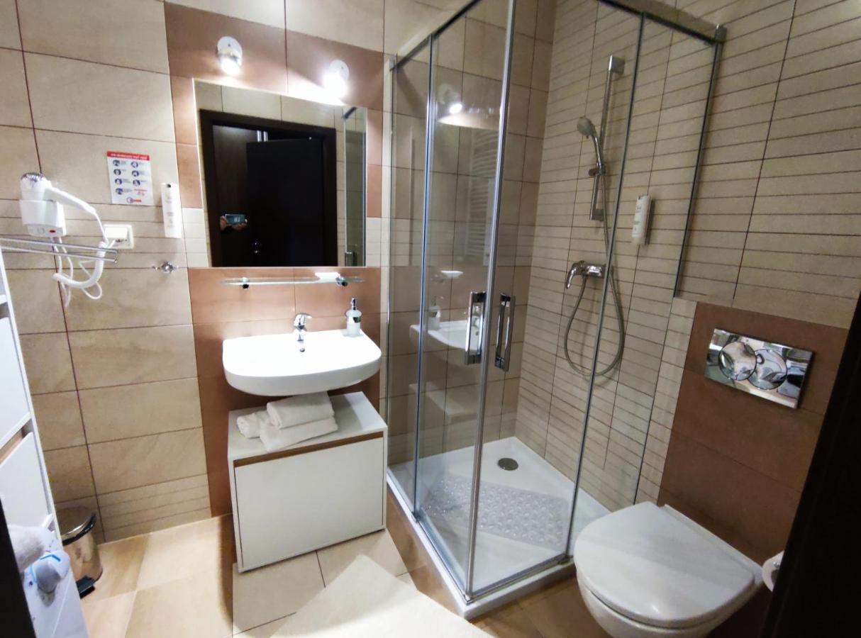Apartament Przy Hotelu Aquarius Kolobrzeg Luaran gambar